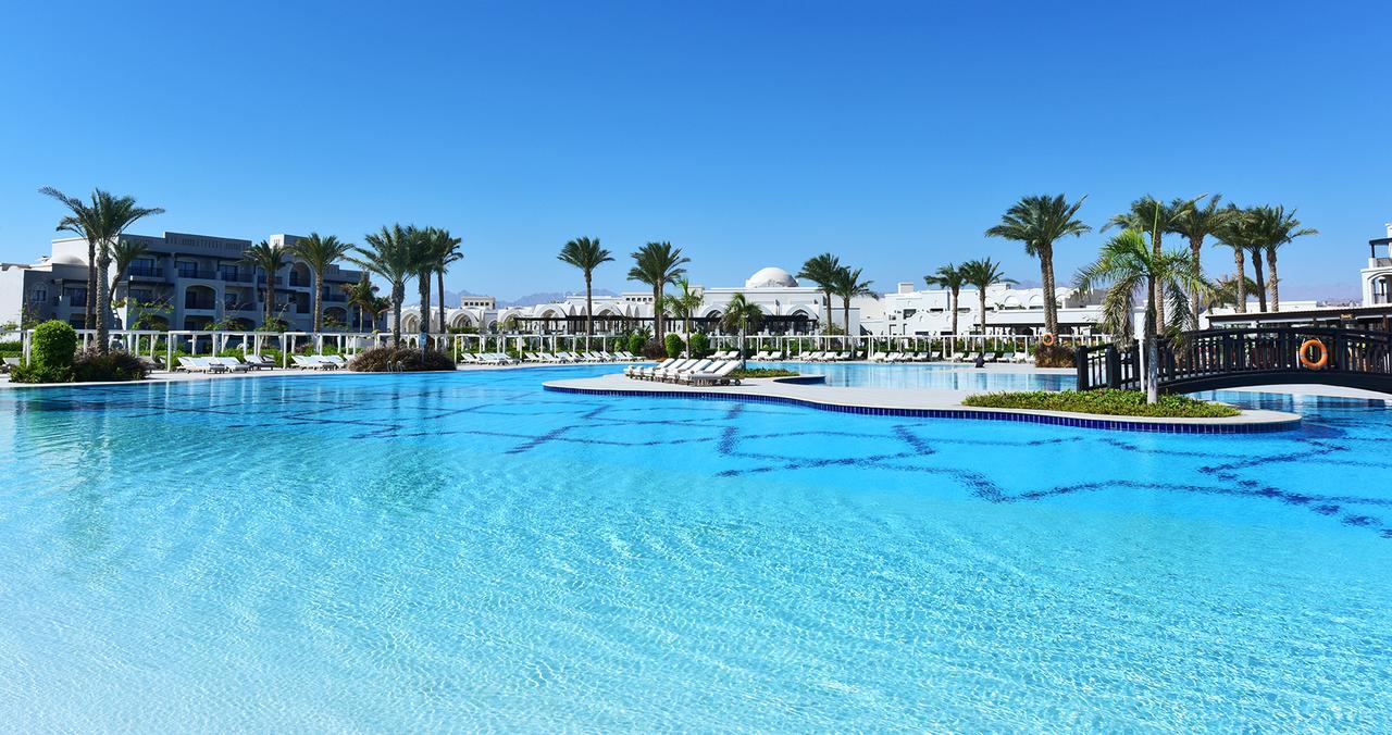 슈타인베르거 알카자르 호텔 샤름 엘 셰이크 외부 사진 The swimming pool at the Royal Mirage Hotel